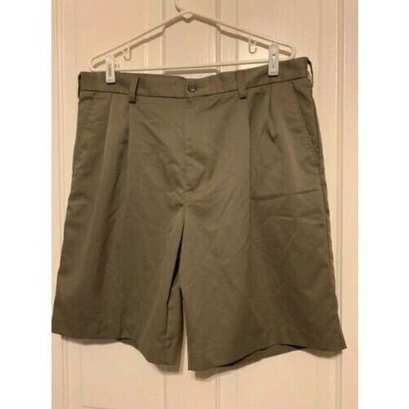IZOD MEN'S SIZE 36 DARK BEIGE PLEATED SHORTS - Picture 3 of 4
